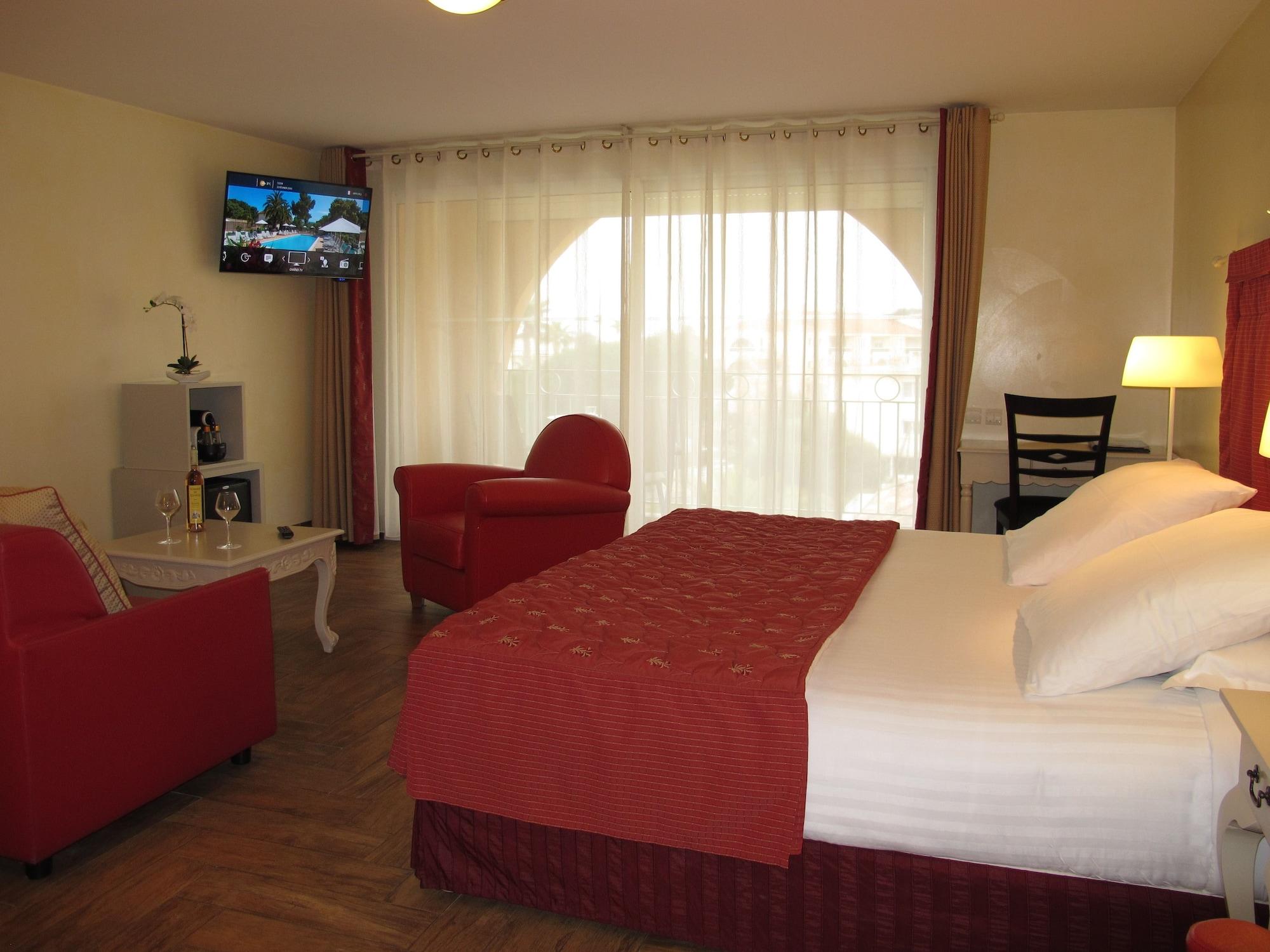 Hotel Sanary, Soleil Et Jardin - Renovation Hiver 2024-25 מראה חיצוני תמונה