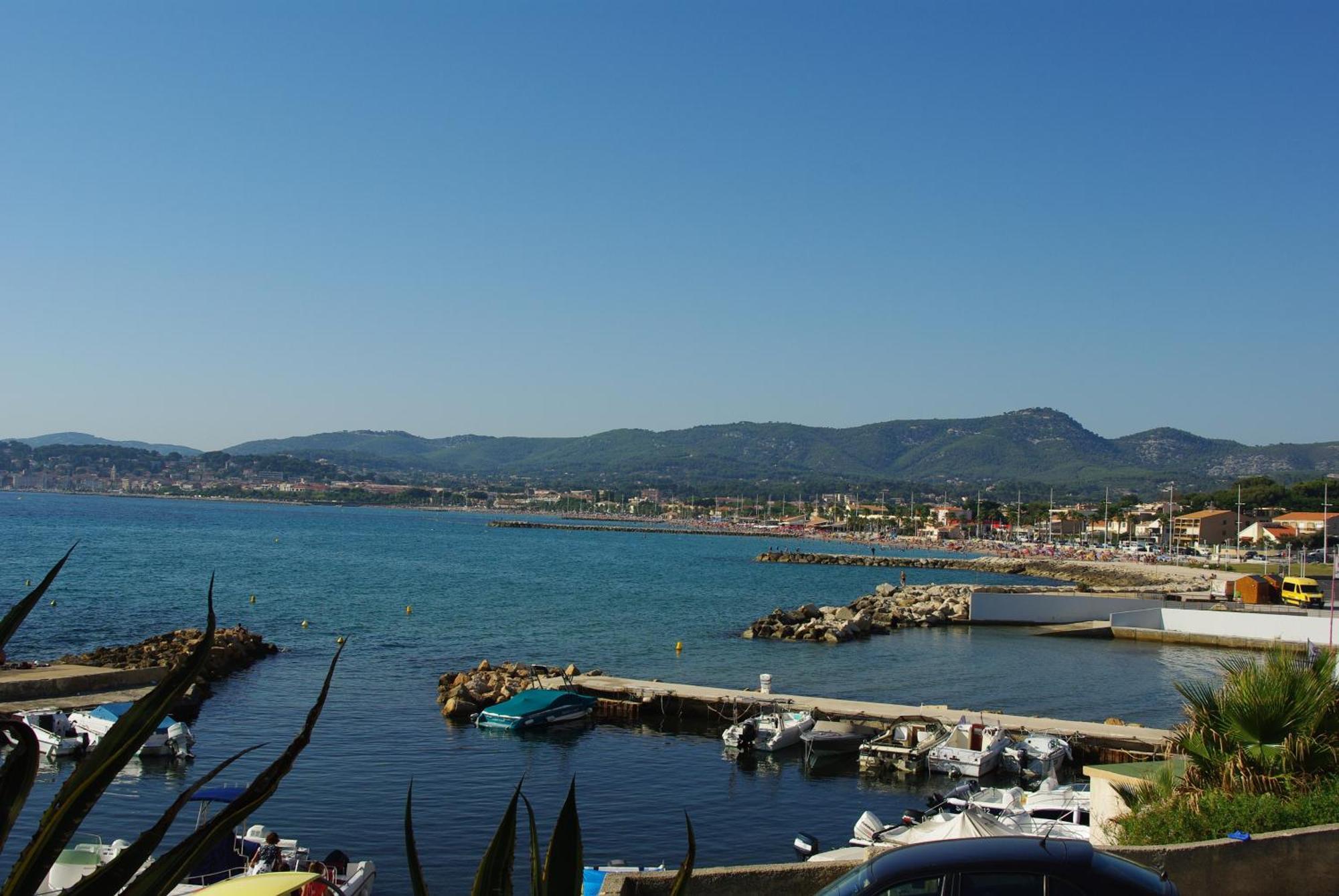Hotel Sanary, Soleil Et Jardin - Renovation Hiver 2024-25 מראה חיצוני תמונה