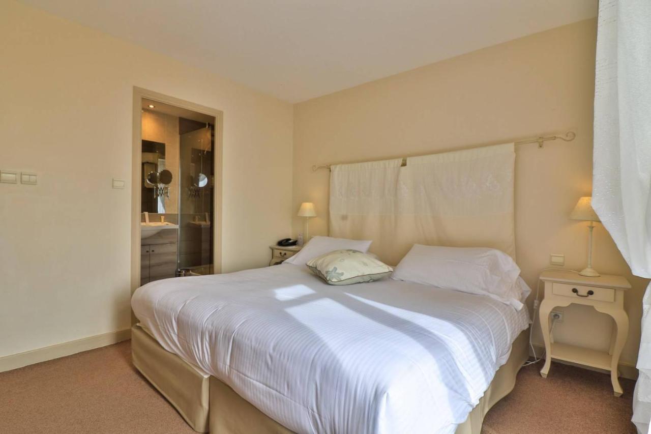 Hotel Sanary, Soleil Et Jardin - Renovation Hiver 2024-25 מראה חיצוני תמונה